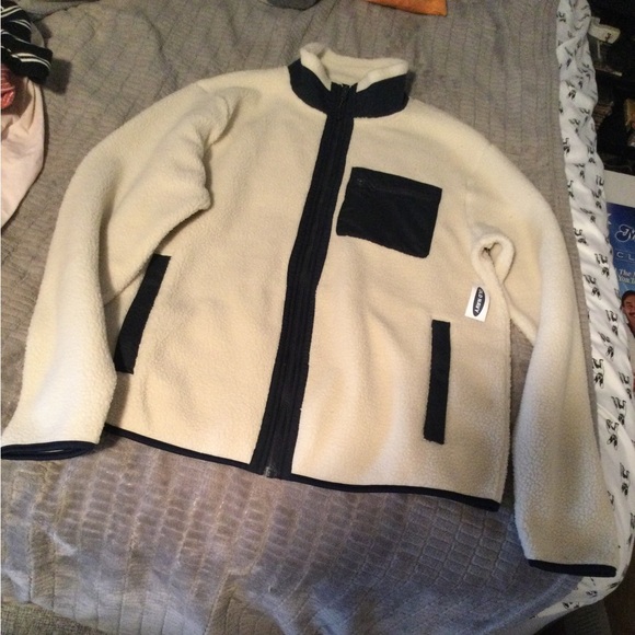 Old Navy fleece/Sherpa jacket NWT - Picture 2 of 4